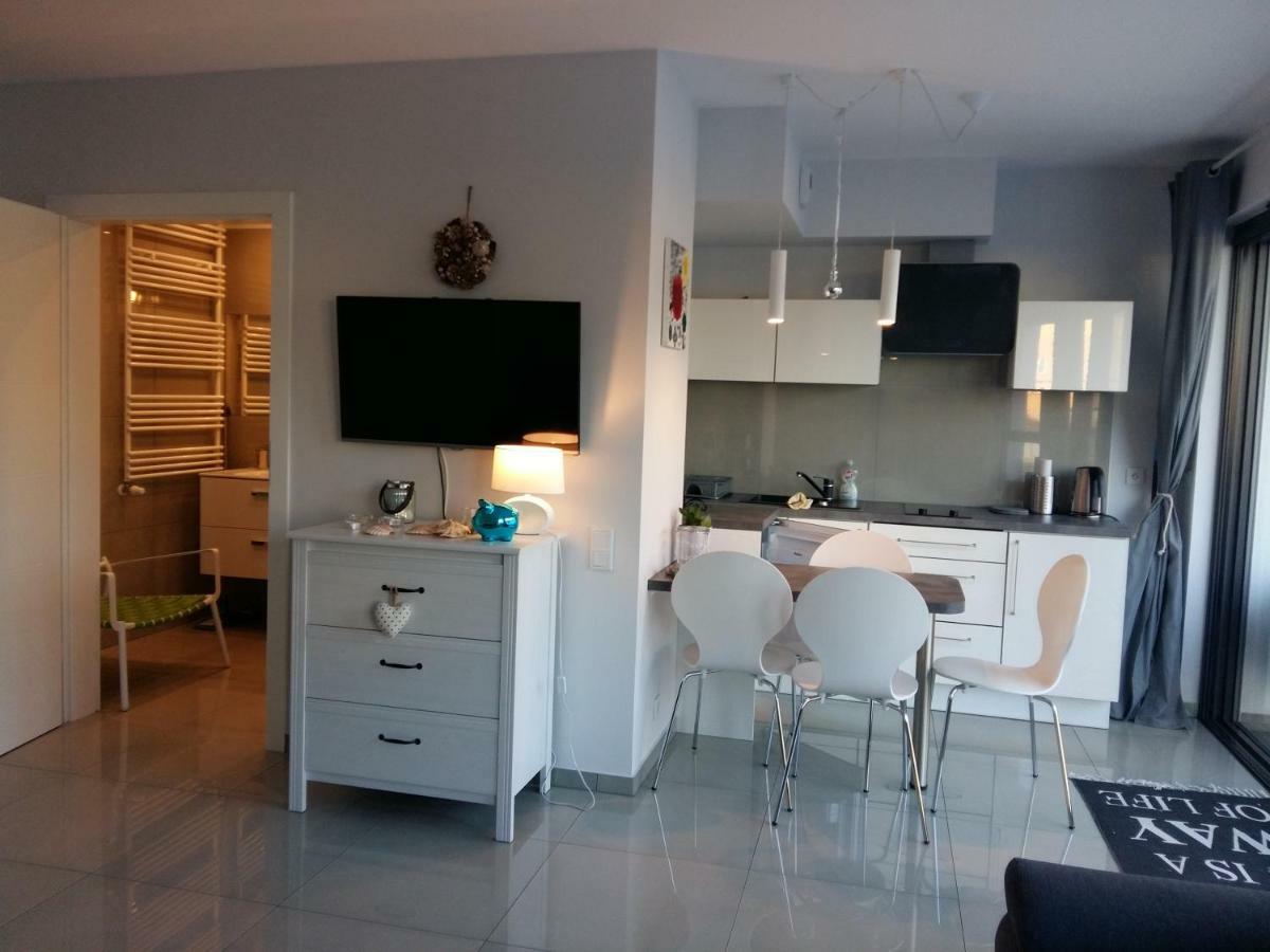 Gracja Horyzont-Apartament Z Parkingiem ミエンジズドロイェ エクステリア 写真